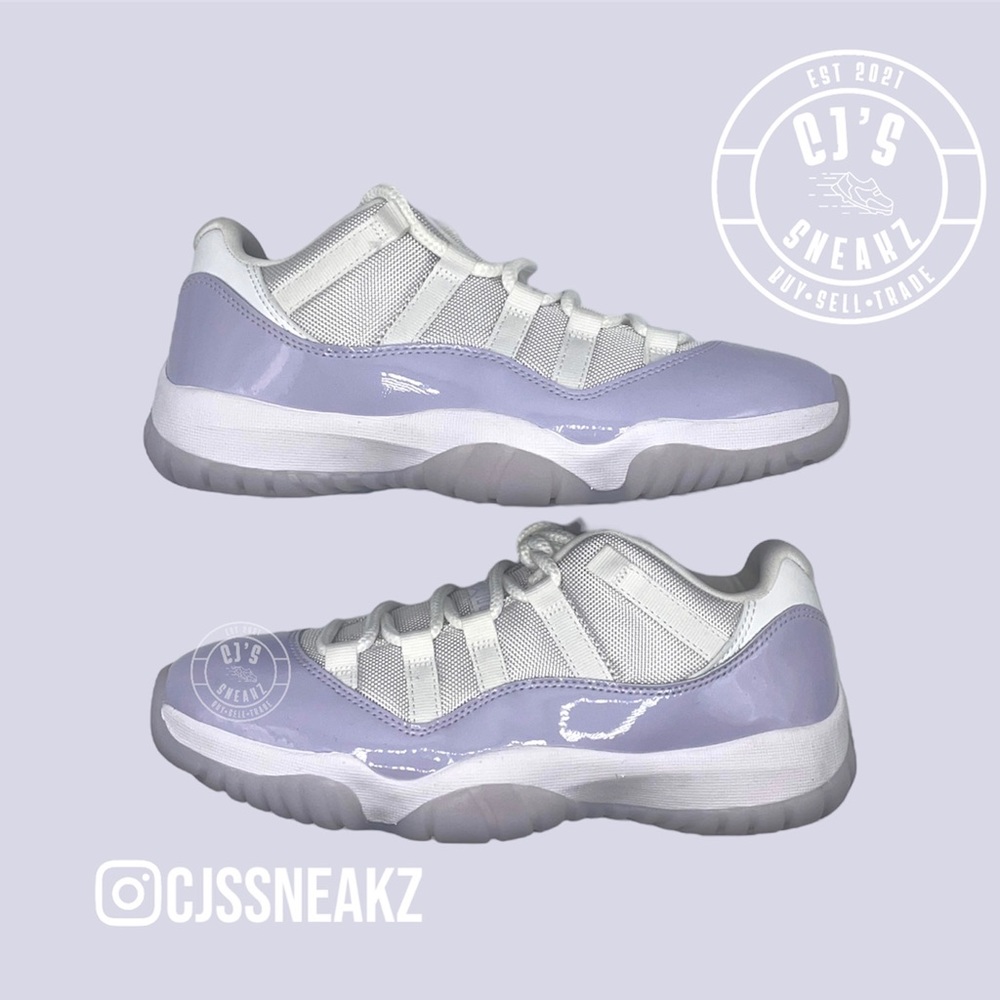 Women’s Authentic Air Jordan Retro 11 Low ‘Pure Violet’ Size 9 New!